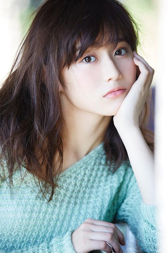 守屋茜 Akane Moriya