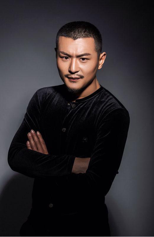 张钧译 Junyi Zhang