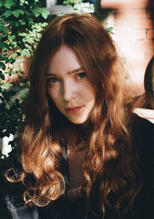 索菲亚·班茨哈夫 Sofia Banzhaf