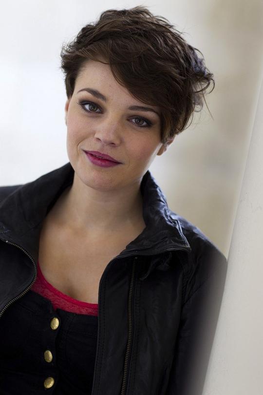 凯特·布拉肯 Kate Bracken