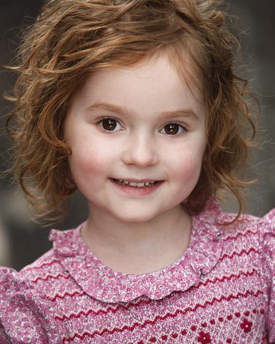 匹克西·戴夫斯 Pixie Davies