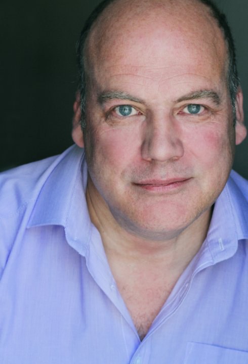 安格斯·肯尼迪 Angus Kennedy