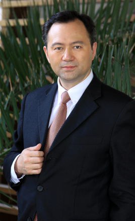 王侃伟 Kanwei Wang