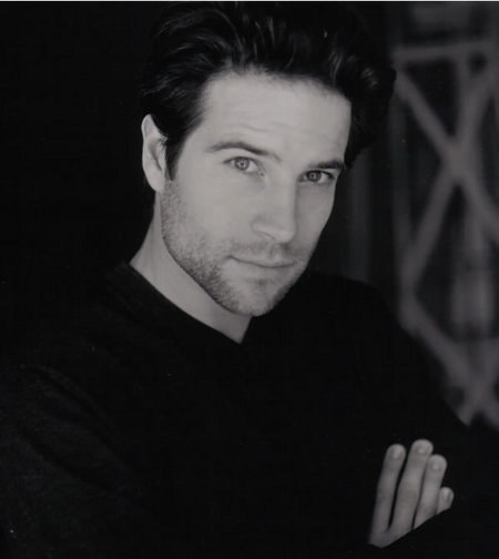 詹姆斯·托马斯 James Thomas