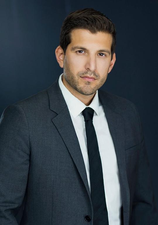 阿德里安·布斯塔曼特 Adrian Bustamante