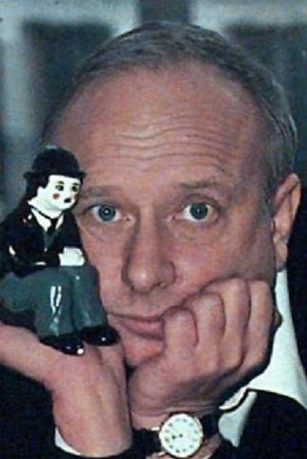 曼努埃尔·萨默斯 Manuel Summers