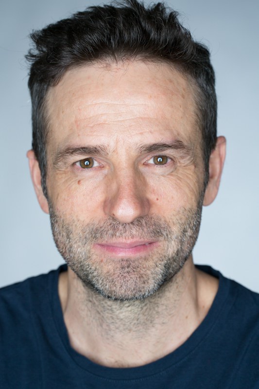 古斯塔沃·萨尔梅龙 Gustavo Salmerón