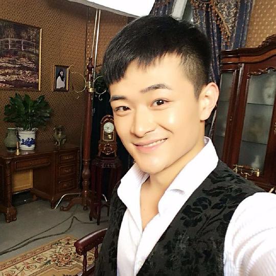 左海容 Haorong Zuo