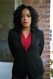 莉莎·科伦-扎亚斯 Liza Colón-Zayas