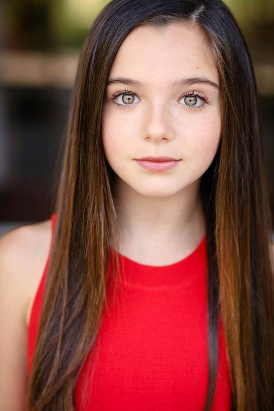 艾莉克莎·尼森森 Alexa Nisenson