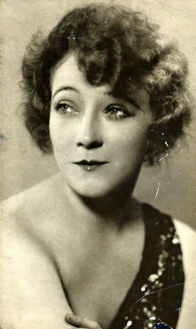 Claire Whitney Claire Whitney