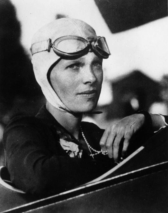 阿梅莉亚·埃尔哈特 Amelia Earhart