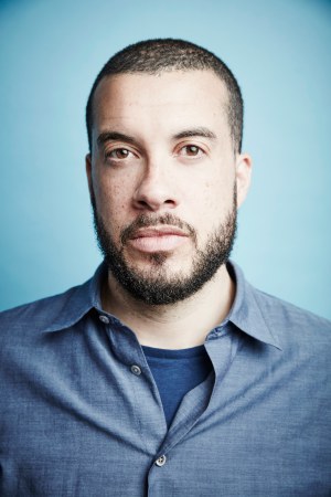 伊斯拉·埃德尔曼 Ezra Edelman