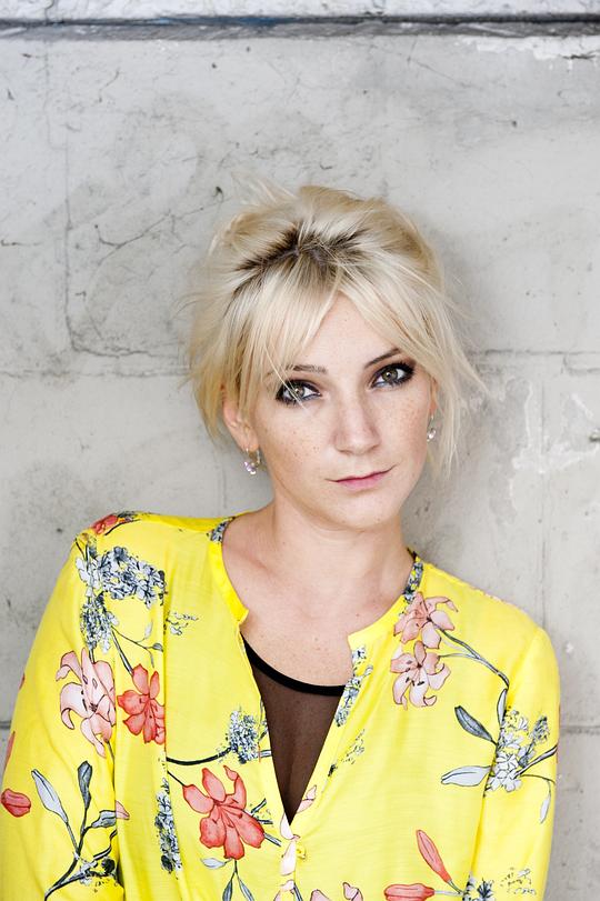 亚历山德拉·博尔贝伊 Alexandra Borbély