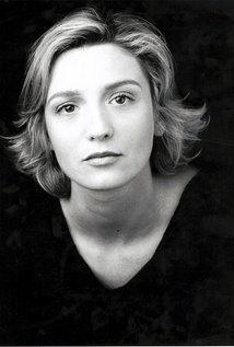 比阿特丽斯·巴塔尔达 Beatriz Batarda