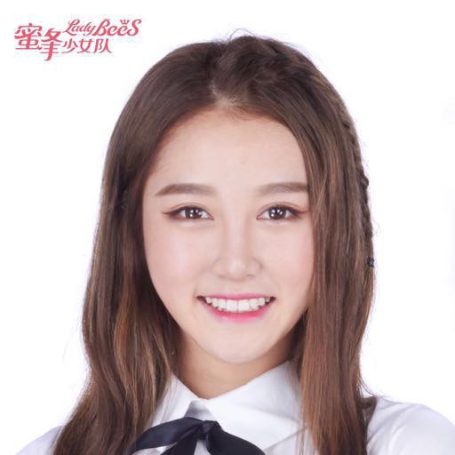 权笑迎 Xiaoying Quan