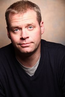 基夫·范登·霍伊维尔 Kiff Vanden Heuvel