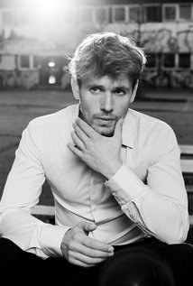 约书亚·格罗斯 Joshua Grothe