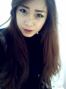 李冰俏 Bingqiao Li