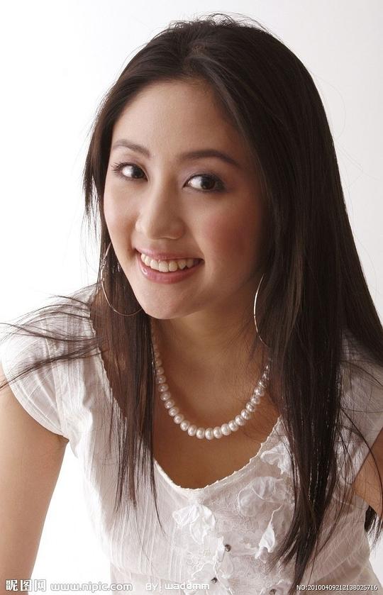 杨露璐 Lulu Yang