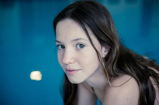 多尔卡·海斯 Dorka Hais