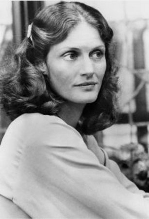 盖尔·斯特里克兰德 Gail Strickland