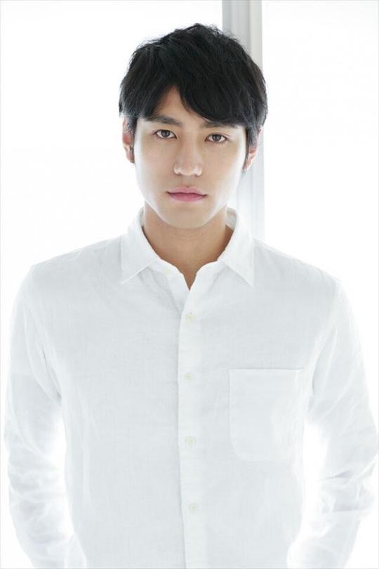 小柳友 Yû Koyanagi