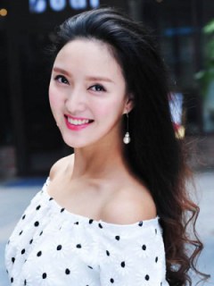 孟妍 Yan Meng