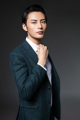 张溯哲 Suzhe Zhang