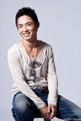 邱逸峰 Yi-Feng Chiu