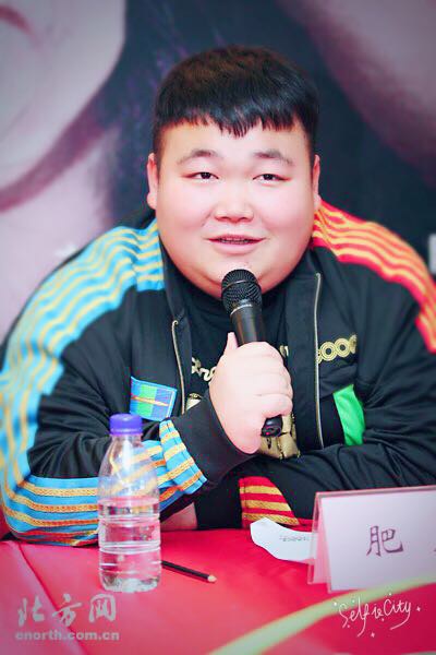 肥龙 Helong Wang