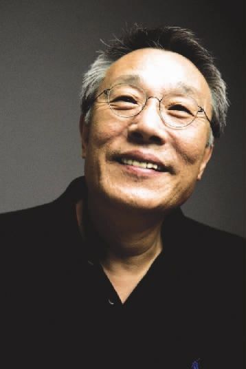黄皙暎 Seok-yeong Hwang