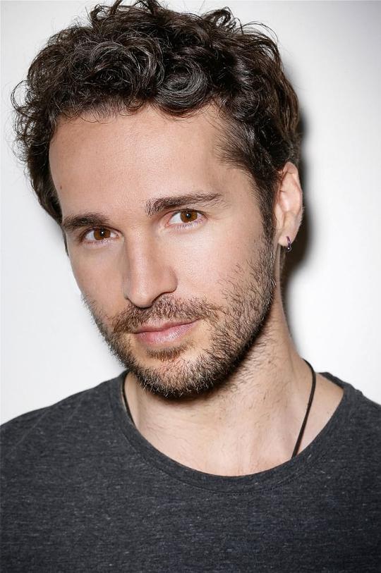 克里斯多夫·爱默生 Christopher Emerson