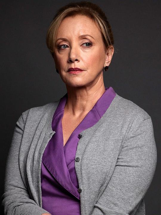 吉恩·史密斯-卡梅隆 J. Smith-Cameron