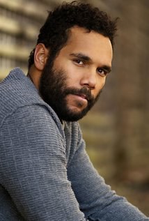 拉札勒斯·雷图勒 Lasarus Ratuere