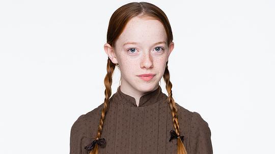 艾米贝丝·麦克纳尔蒂 Amybeth McNulty