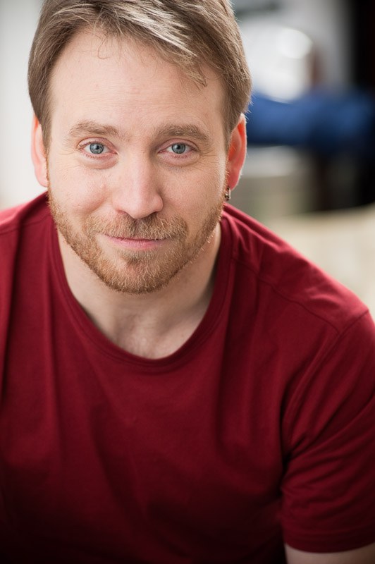 特雷弗·德瓦 Trevor Devall