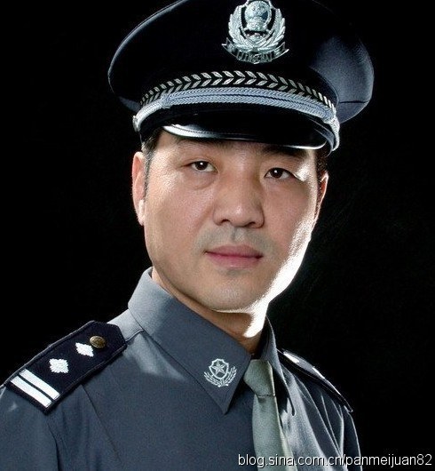 何铁红 Tiehong He