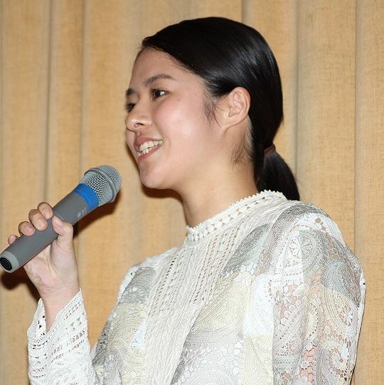 真广佳奈 Kana Mahiro