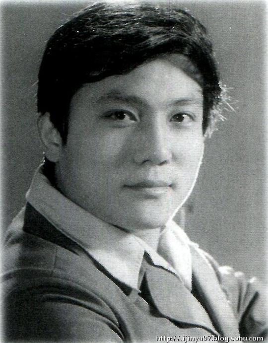 郝一平 Yiping Hao