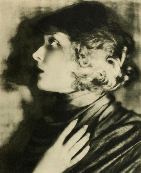 简·诺瓦克 Jane Novak