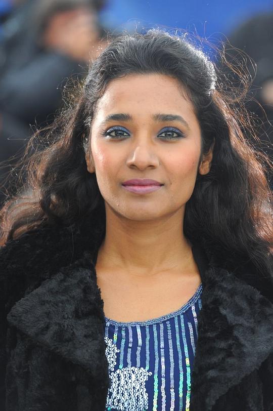 塔妮莎·查特吉 Tannishtha Chatterjee
