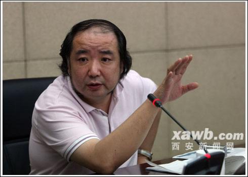 万盛华 Shenghua Wan