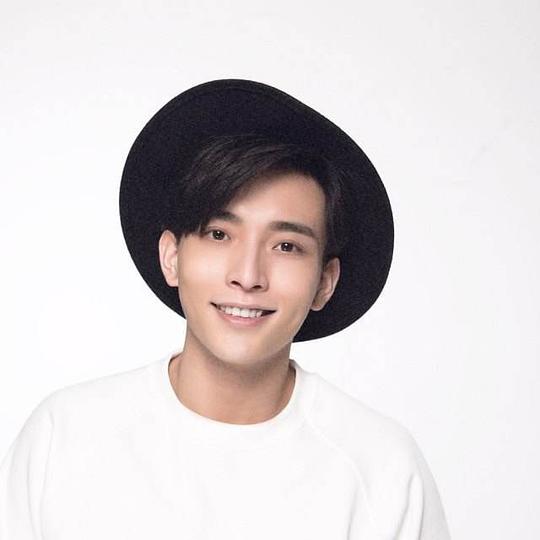 柴浩伟 Haowei Chai