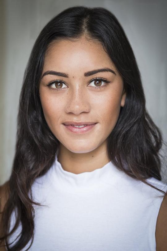 卢西安·布坎南 Luciane Buchanan