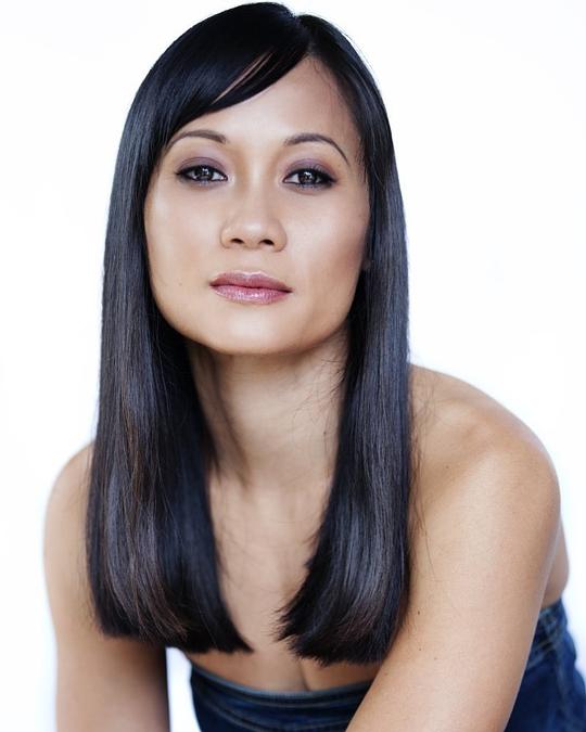 龚民凤 Loretta Kung