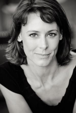 朱丽叶·霍兰德 Juliet Howland