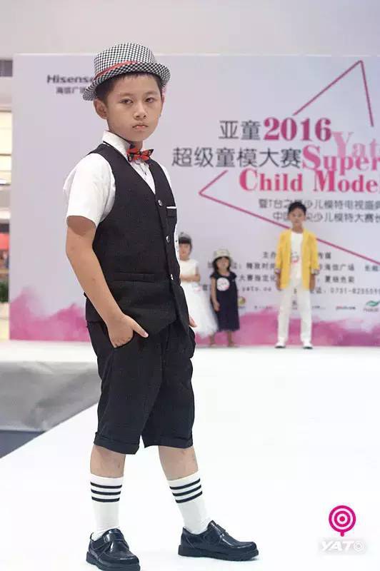蒋昀臻 Yunzhen Jiang