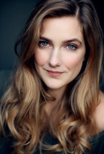 格雷斯·卡尔德 Grace Calder