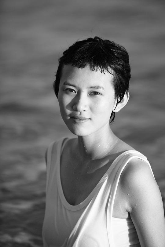 周文奕 Wenyi Zhou